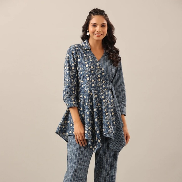 JISORA Dainty Florals with Arrows on Blue Cotton Top - Picture 3 of 14